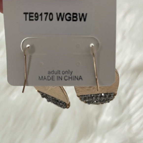 Oval Snakeskin Earrings NWT - Picture 6 of 16